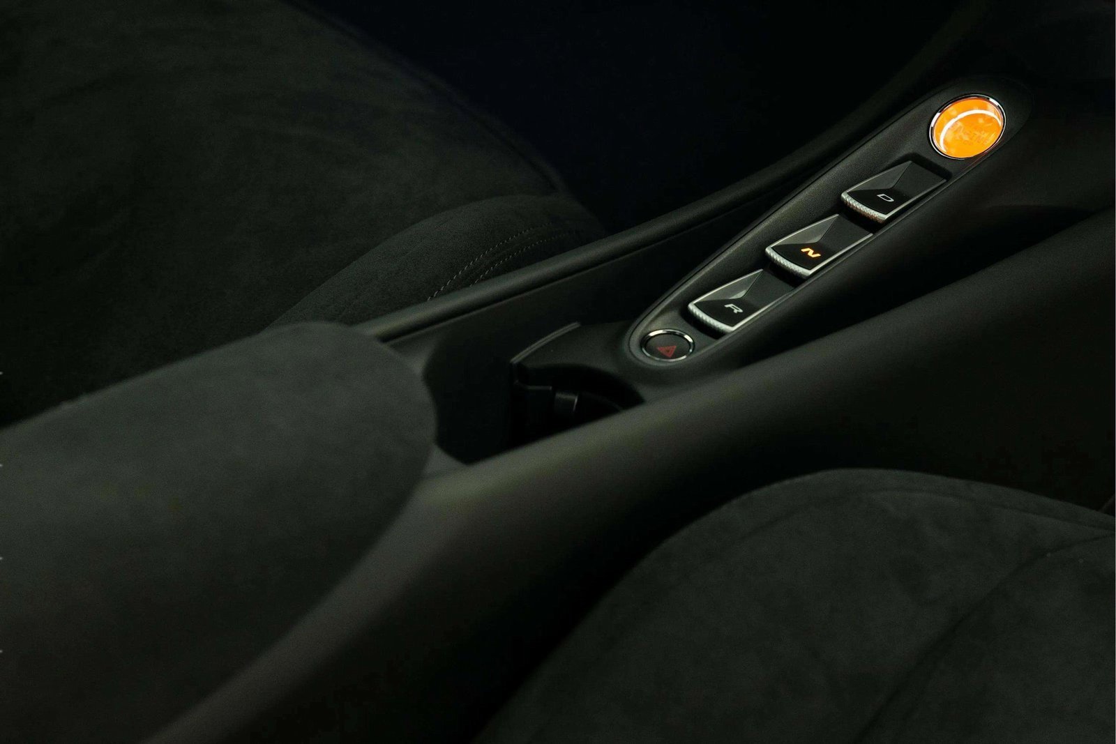 New 2026 McLaren Artura image 34