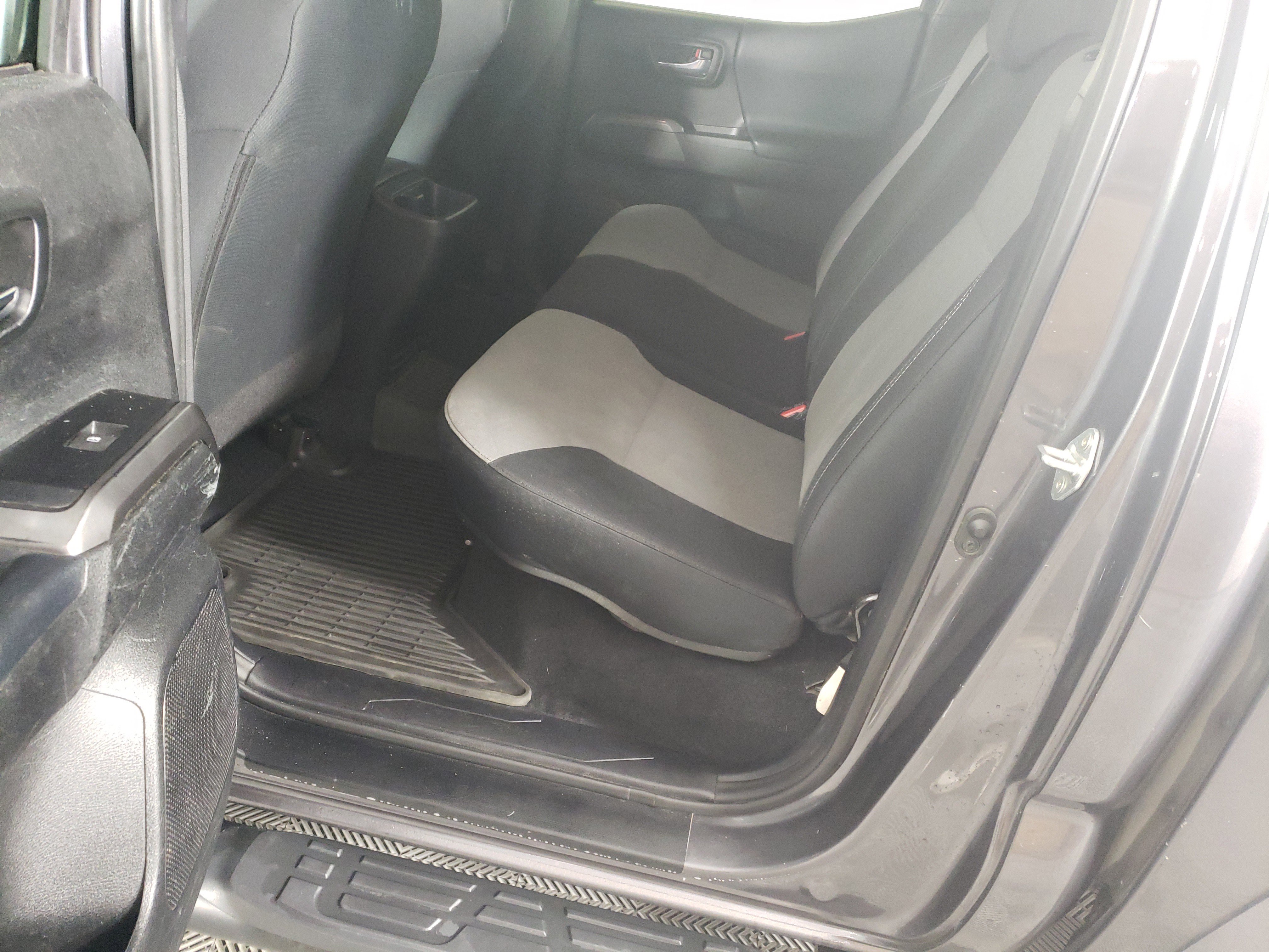 Used 2022 Toyota Tacoma 4x4 Double Cab image 14