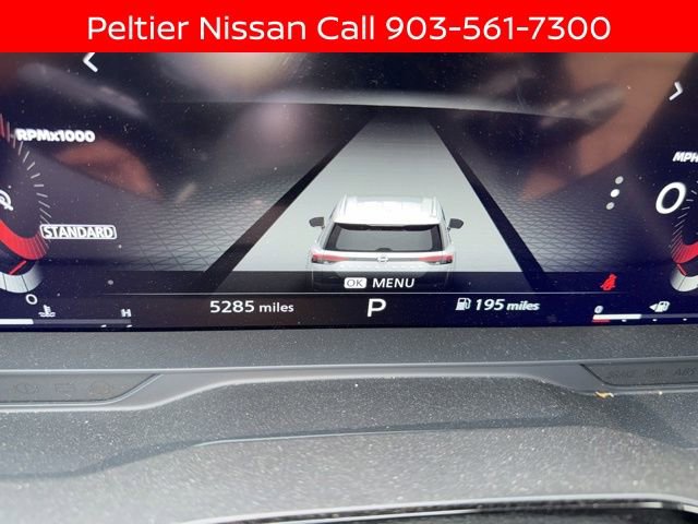 Certified 2025 Nissan Pathfinder Platinum FWD image 12