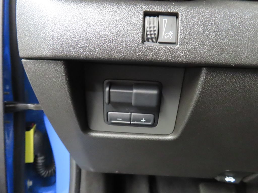 Used 2025 GMC Canyon Elevation AWD/4WD image 38