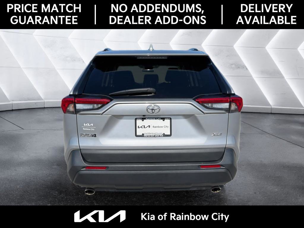 Used 2023 Toyota RAV4 XLE w/ Convenience Package FWD image 6