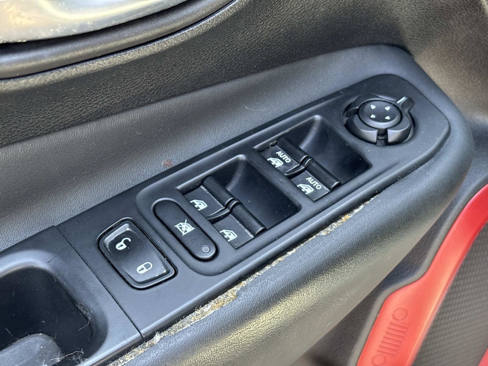 Used 2016 Jeep Renegade Trailhawk w/ Popular Equipment Group image 13