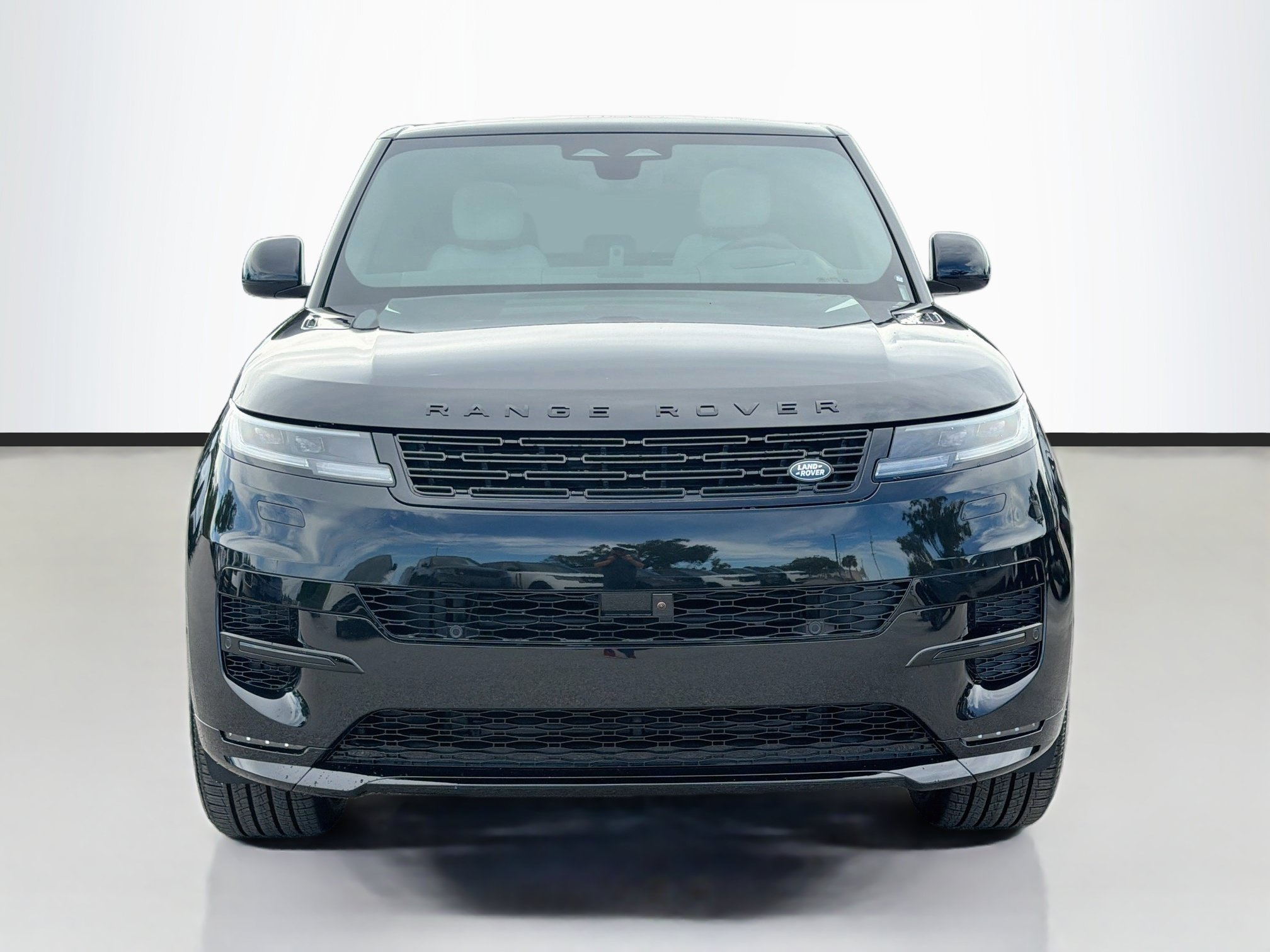 New 2027 Land Rover Range Rover Sport Dynamic SE AWD/4WD image 8