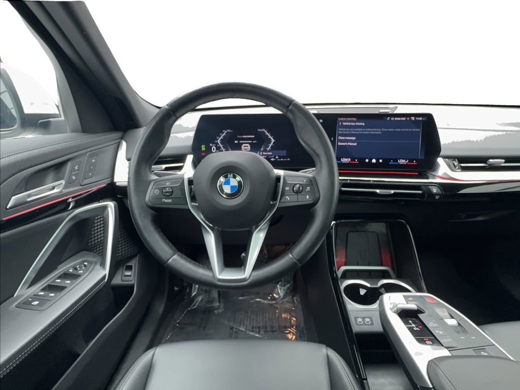 Used 2025 BMW X2 xDrive28i image 38