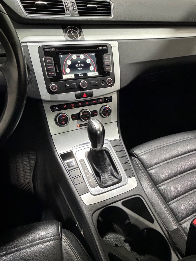 Used 2015 Volkswagen CC R-Line image 13