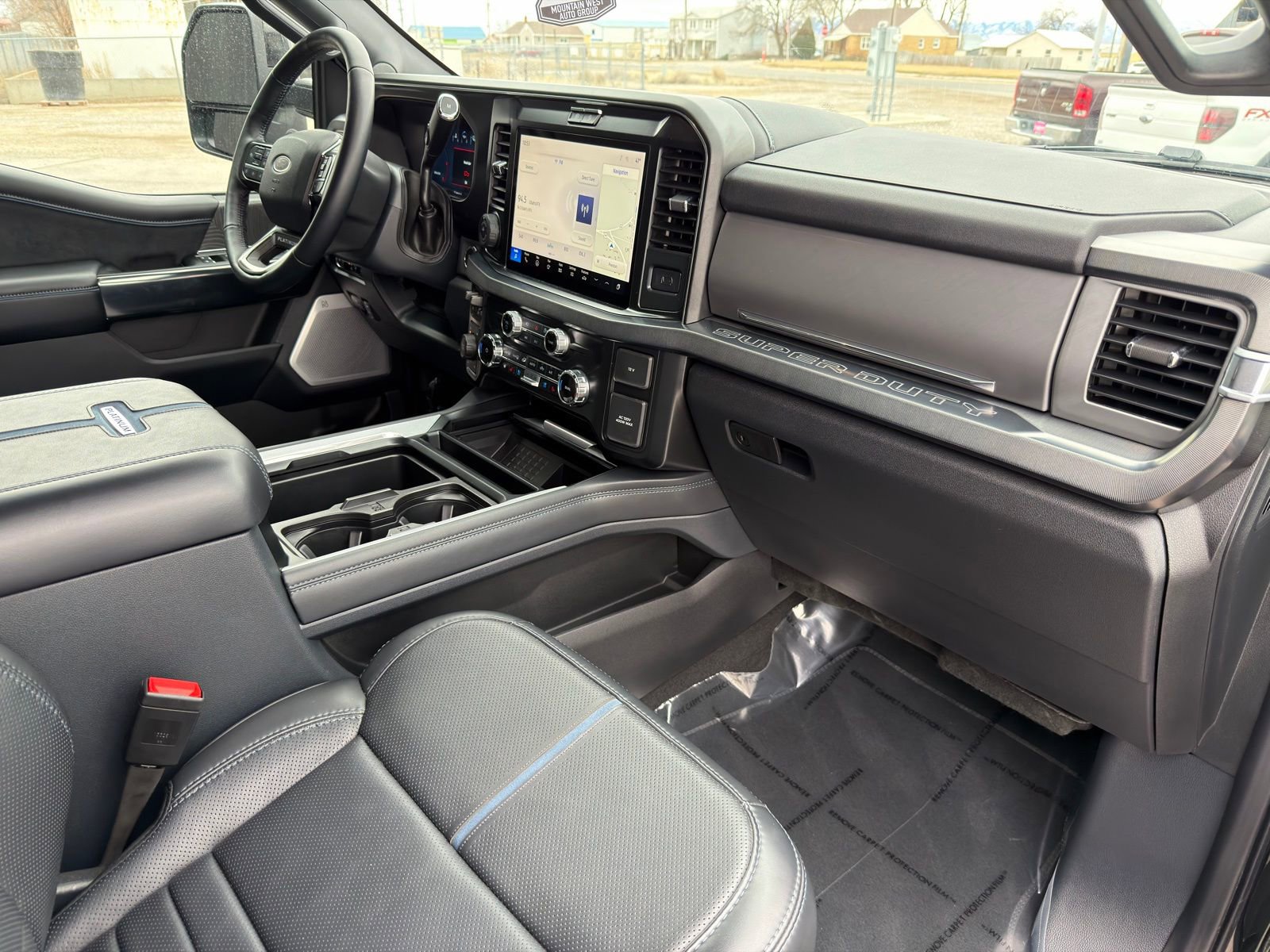 Used 2025 Ford F350 Platinum image 38