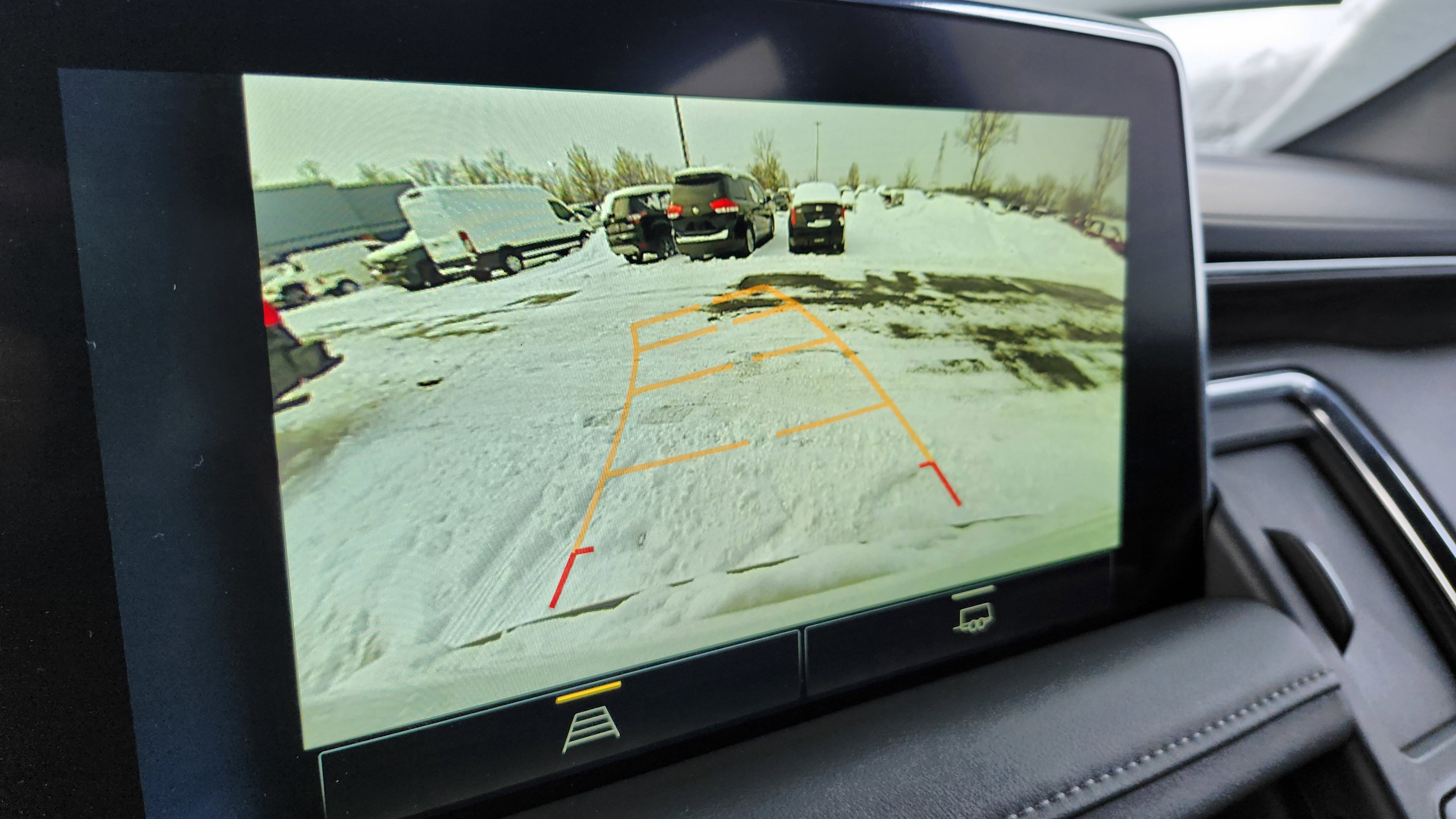 Used 2024 Chevrolet Tahoe LT image 2