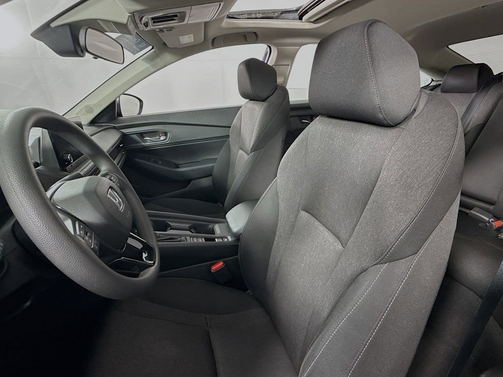 Certified 2023 Honda Accord EX image 31