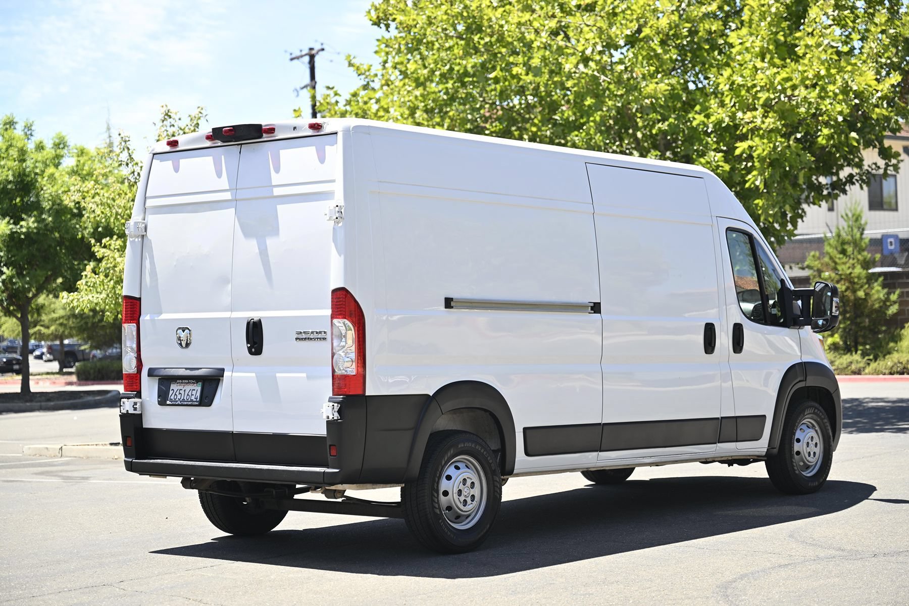 Used 2023 RAM ProMaster 2500 FWD image 5
