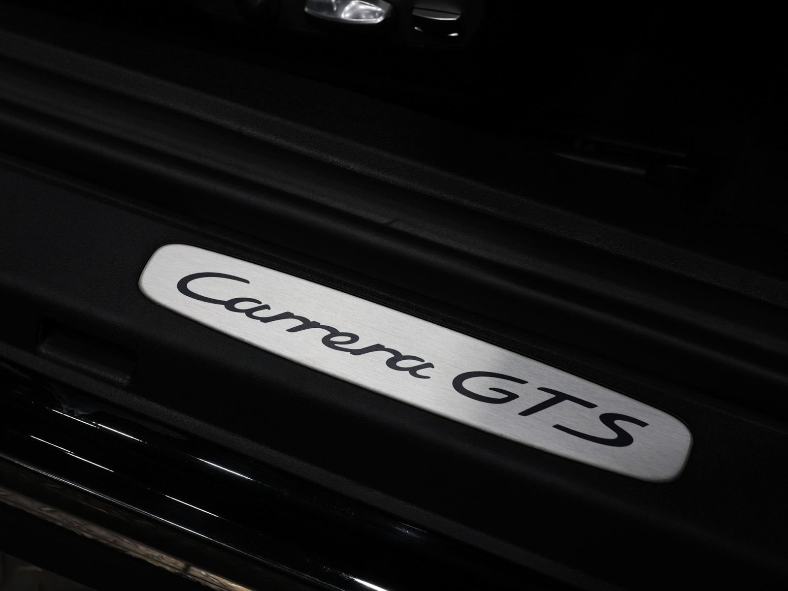 Used 2017 Porsche 911 Carrera GTS RWD image 26