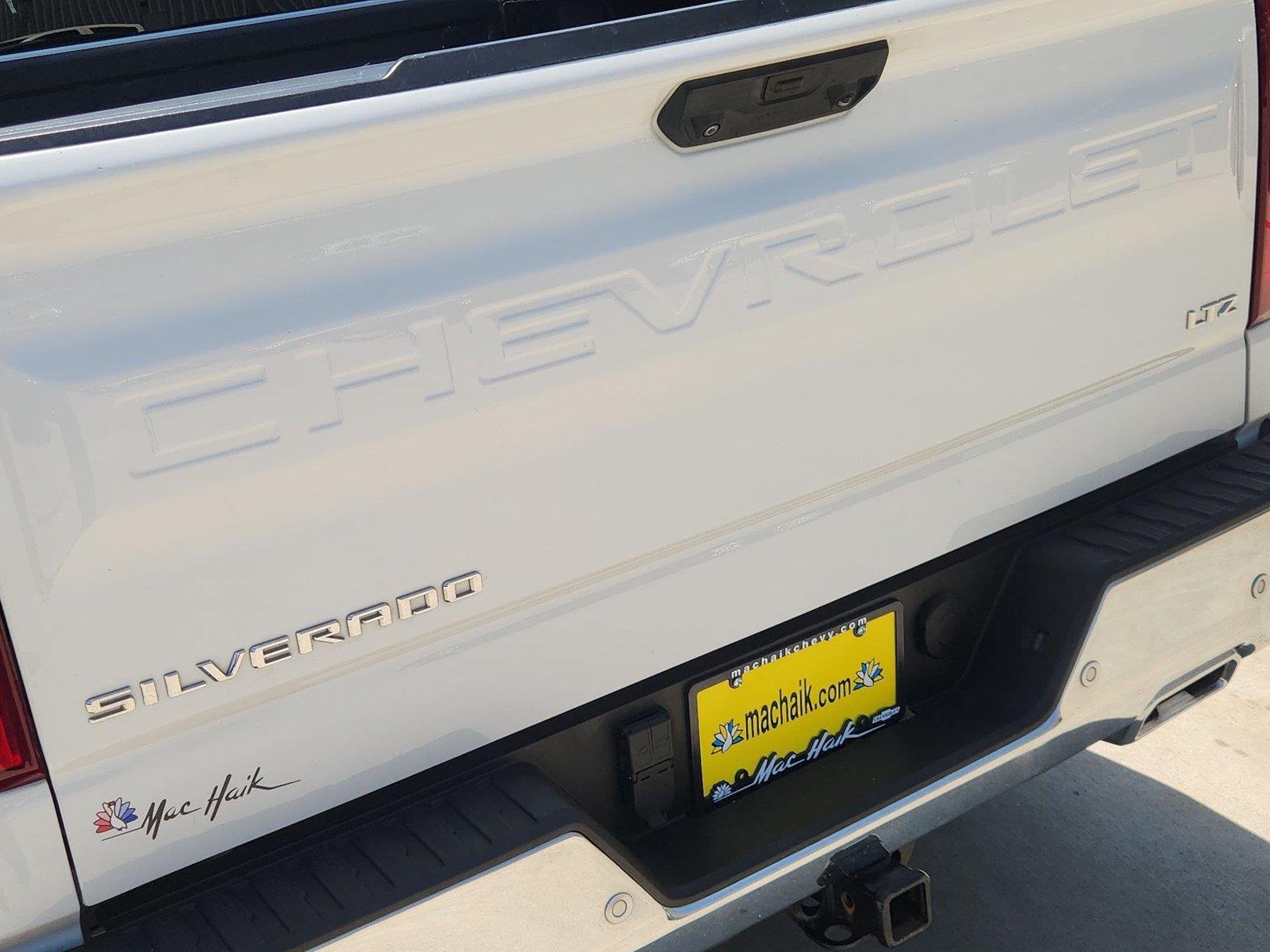 Used 2023 Chevrolet Silverado 1500 LTZ w/ Z71 Off-Road Package AWD/4WD image 31