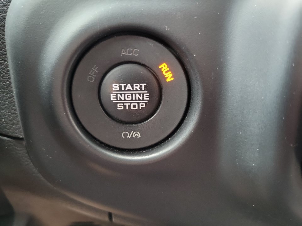 Used 2021 Jeep Wrangler Unlimited Sahara AWD/4WD image 24