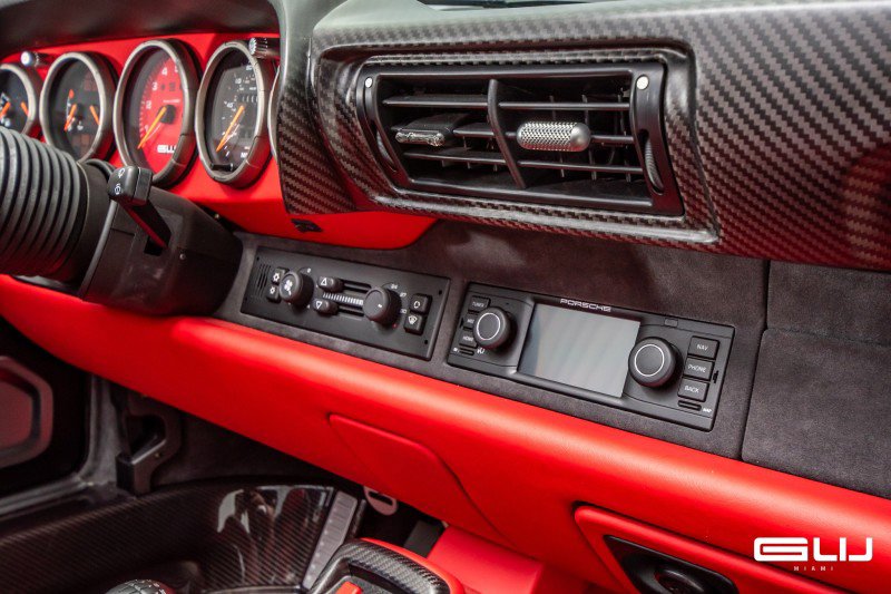 Used 1995 Porsche 911 Cabriolet image 81