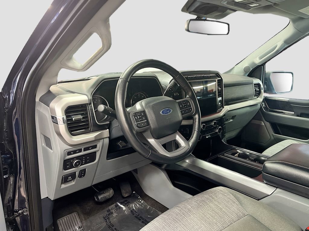 Used 2022 Ford F150 XLT w/ Equipment Group 302A High image 9