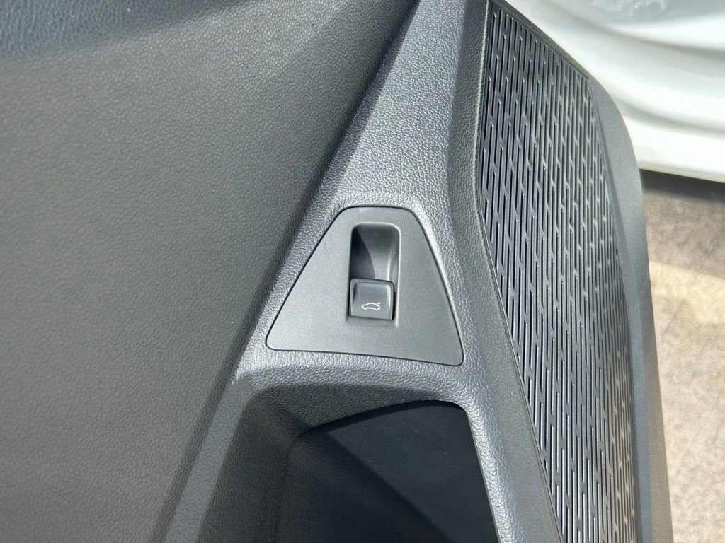 New 2026 Volkswagen Jetta GLI Autobahn FWD image 22