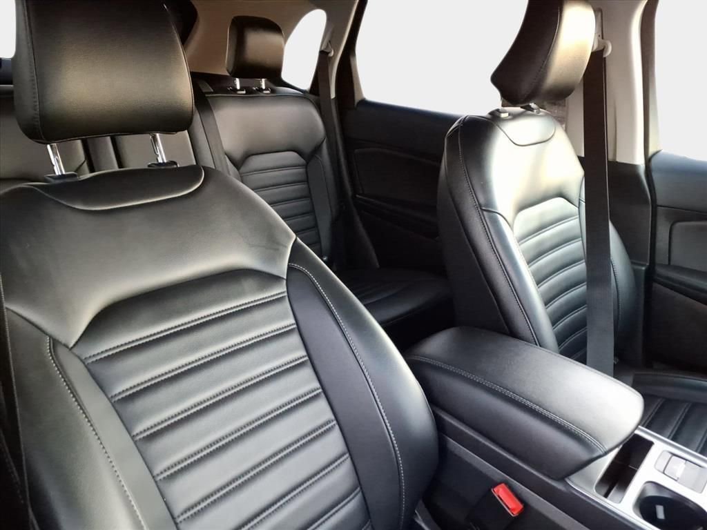 Used 2024 Ford Edge SEL image 14