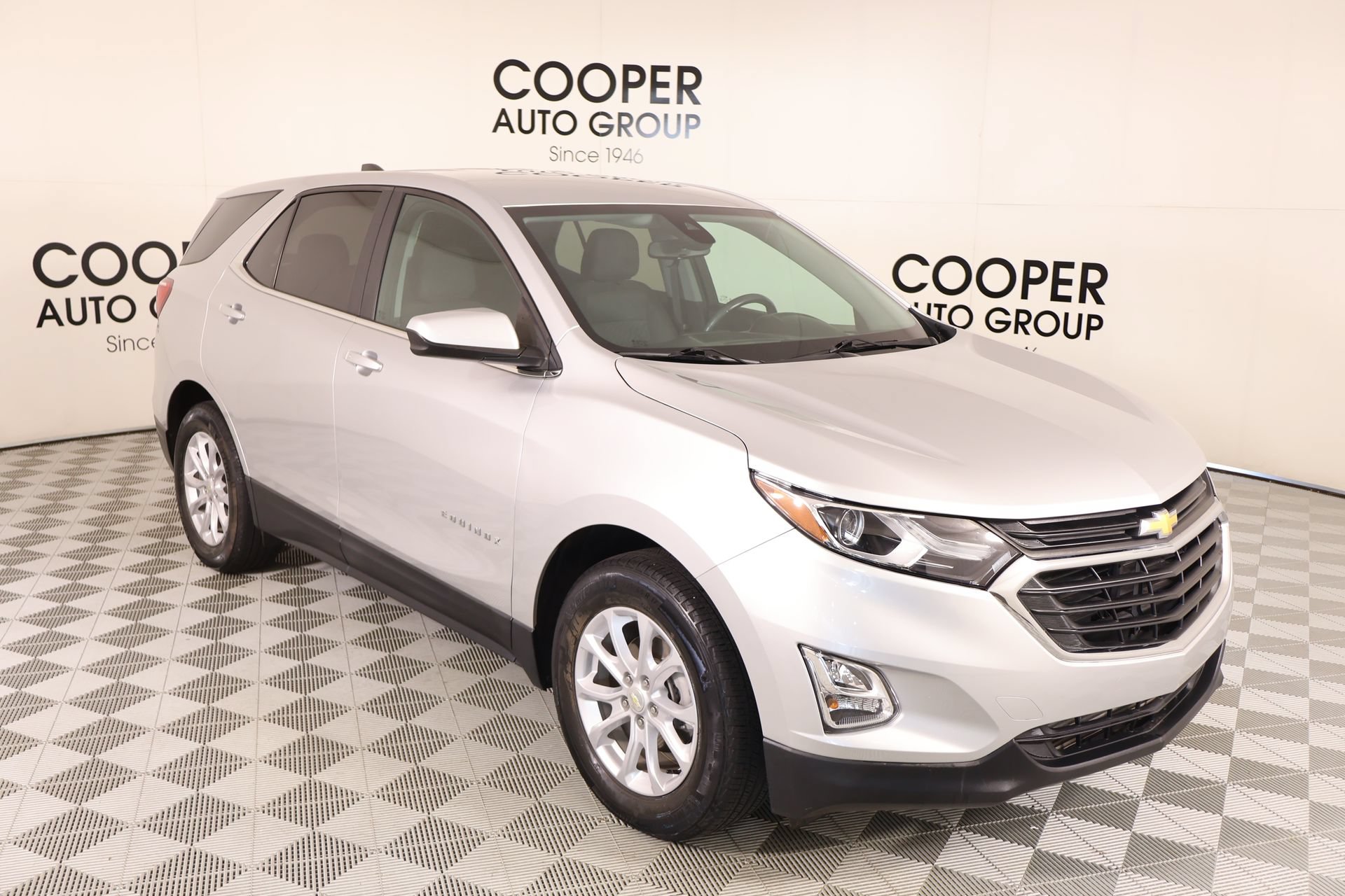Used 2021 Chevrolet Equinox LT FWD image 1