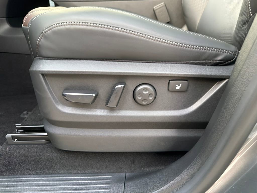 New 2026 Nissan Armada Platinum Reserve image 15