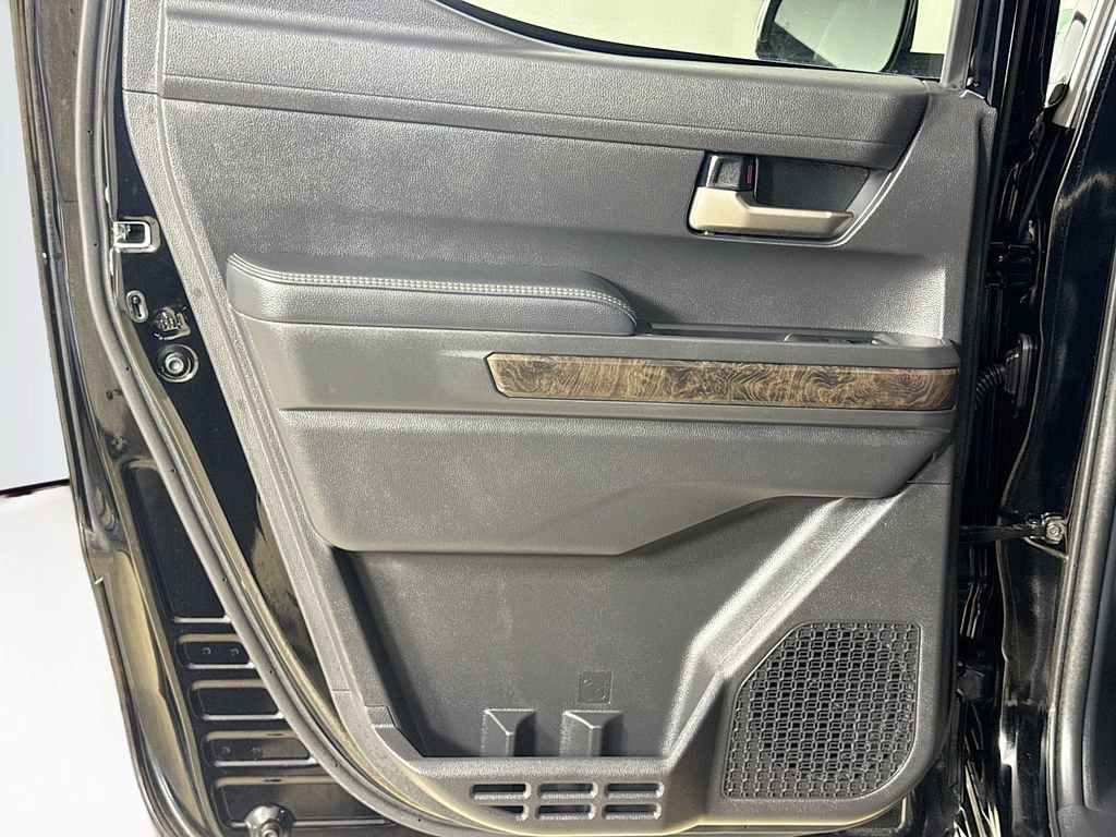 Certified 2025 Toyota Tacoma Limited AWD/4WD image 22