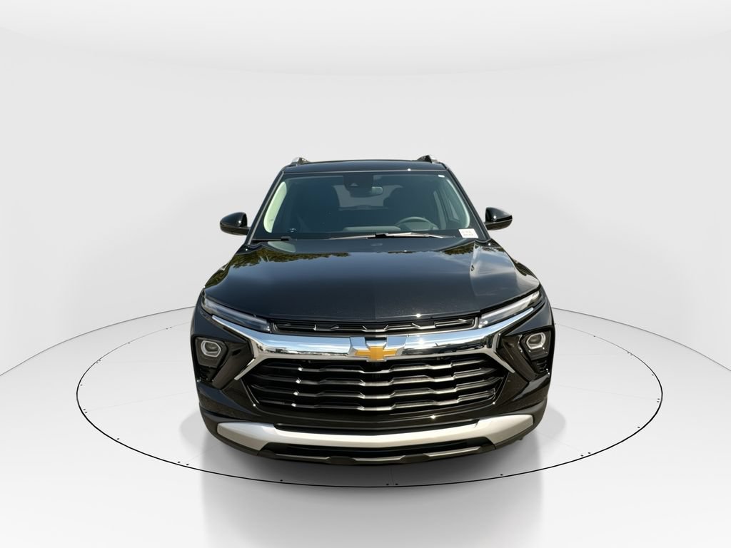New 2026 Chevrolet TrailBlazer LT w/ LT Cold Weather Package FWD image 3