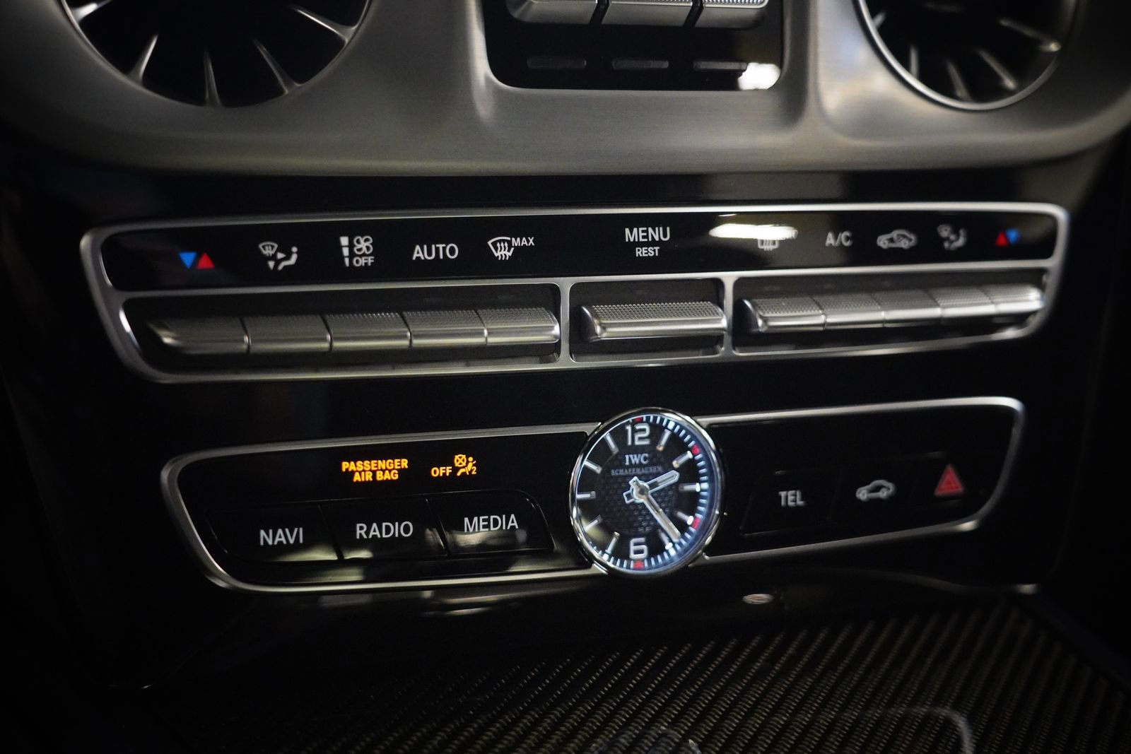 Certified 2024 Mercedes-Benz G 63 AMG AMG G 63 image 29