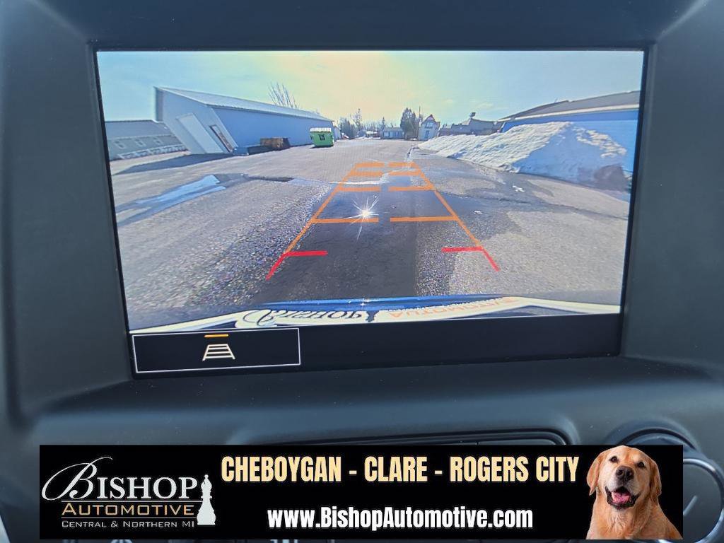 Used 2022 GMC Terrain SLT image 16