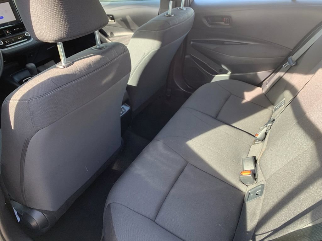 Used 2025 Toyota Corolla LE image 13