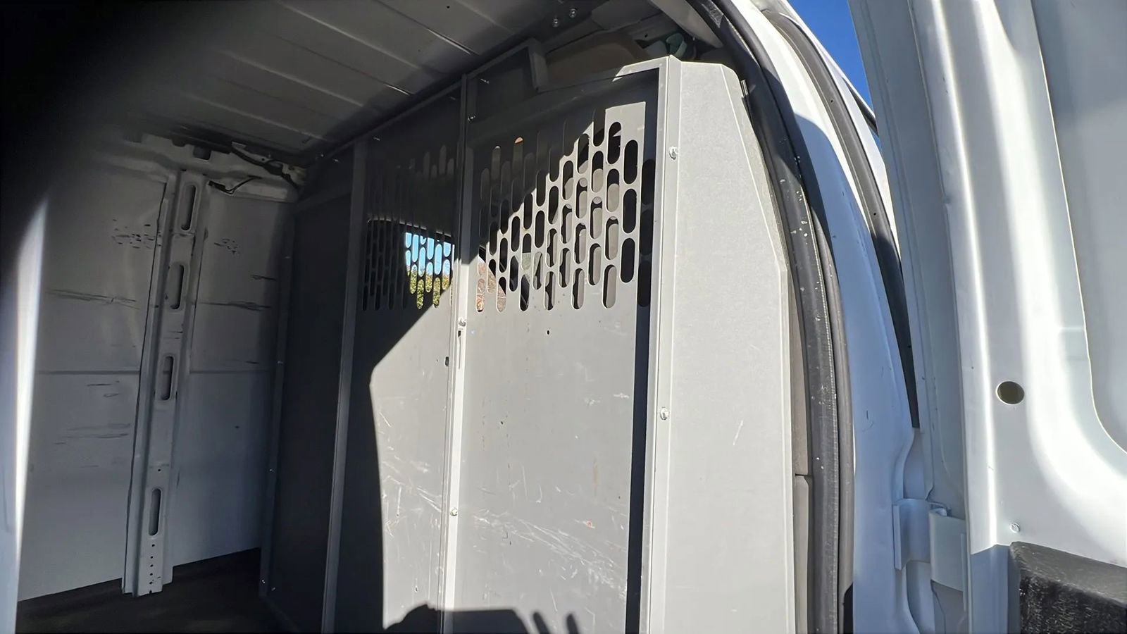 Used 2023 GMC Savana 2500 Extended image 21