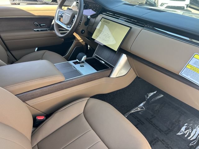 New 2026 Land Rover Range Rover Autobiography AWD/4WD image 12