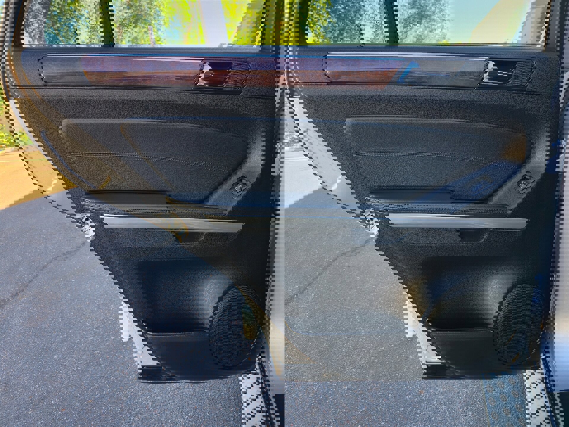 Used 2010 Mercedes-Benz ML 350 2WD image 28