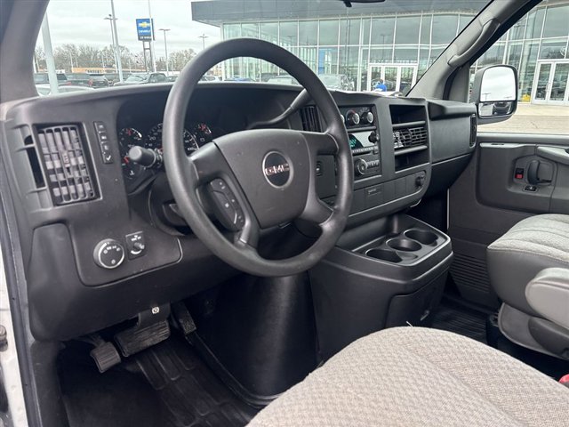 Used 2013 GMC Savana 1500 image 10