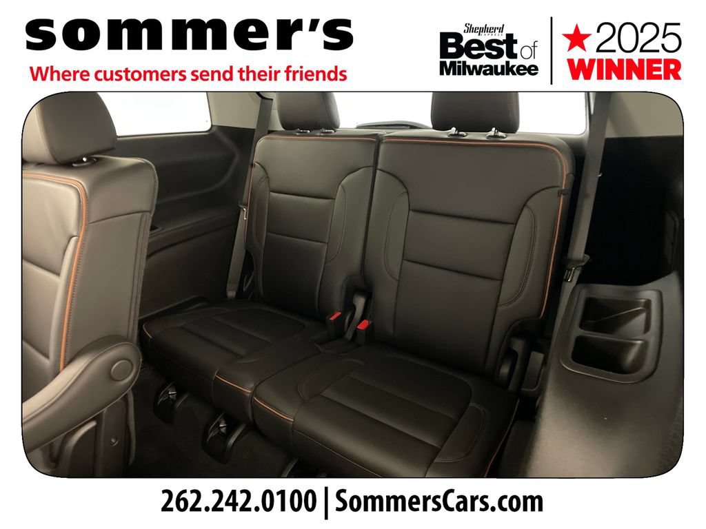 Used 2023 GMC Acadia AT4 w/ Technology Package AWD/4WD image 27
