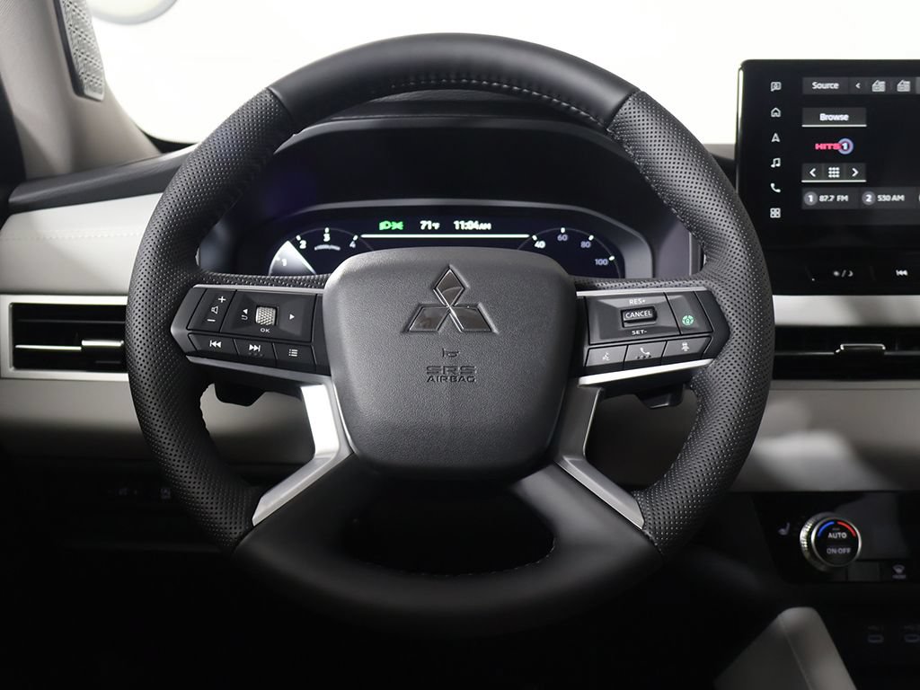 New 2026 Mitsubishi Outlander SE FWD image 41