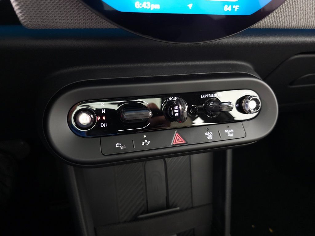 Used 2025 MINI Cooper 2-Door Hardtop FWD image 30