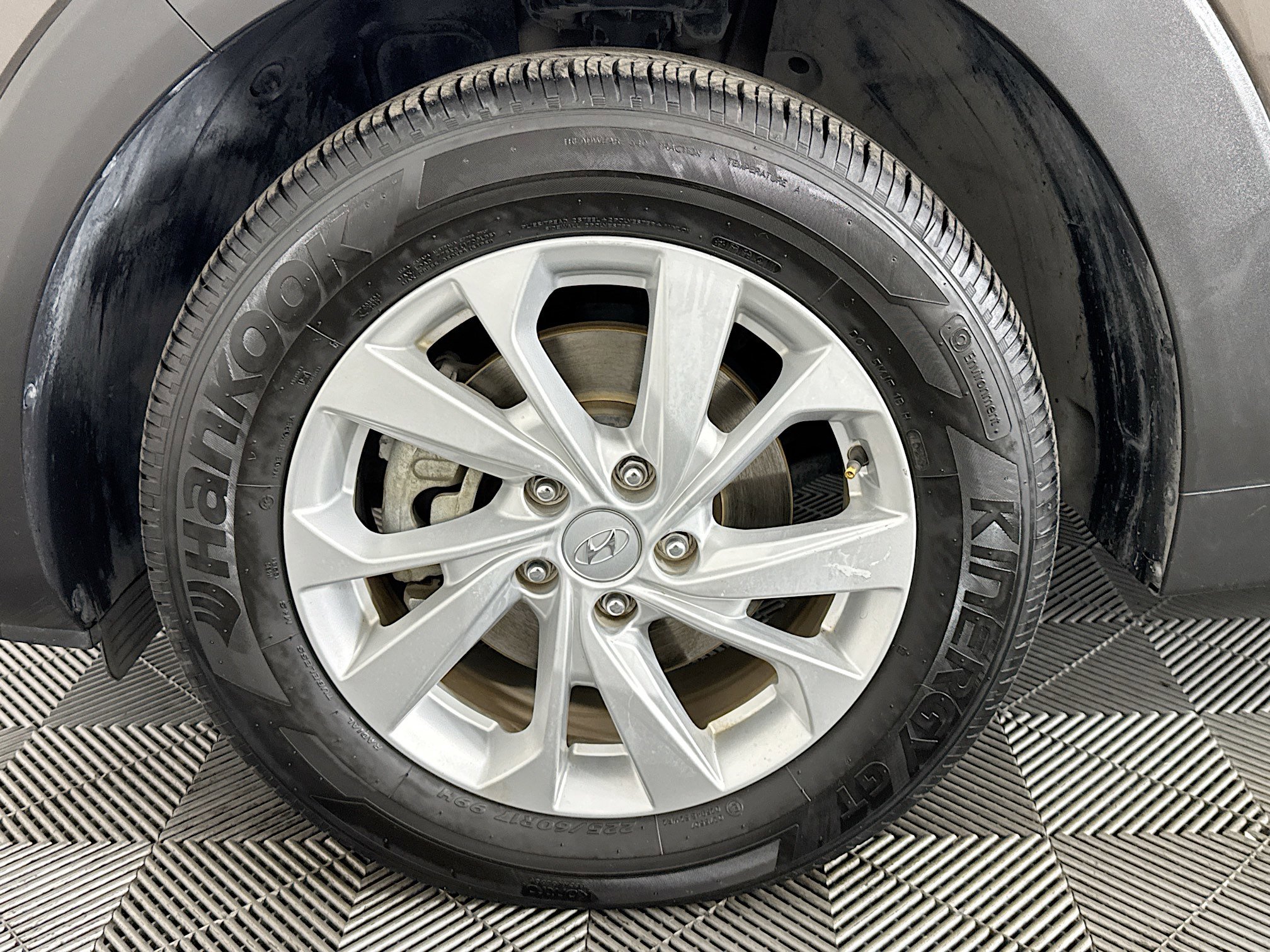 Used 2020 Hyundai Tucson Value w/ Cargo Package image 37