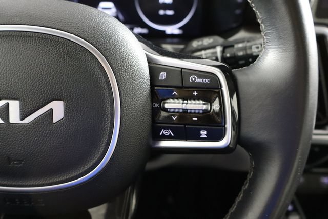 Used 2023 Kia Sorento SX FWD image 10