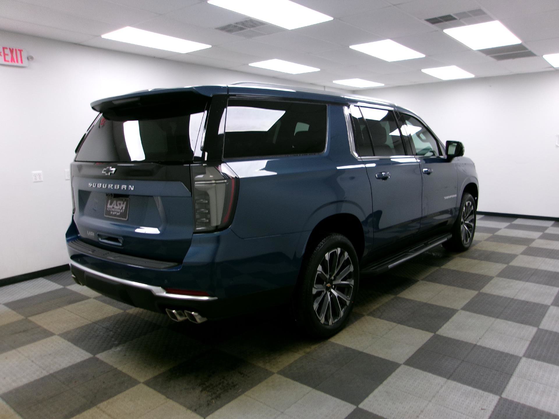 New 2026 Chevrolet Suburban High Country w/ Sun And Tow Package AWD/4WD image 17