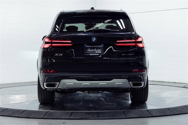New 2026 BMW X5 xDrive50e w/ Climate Comfort Package image 10