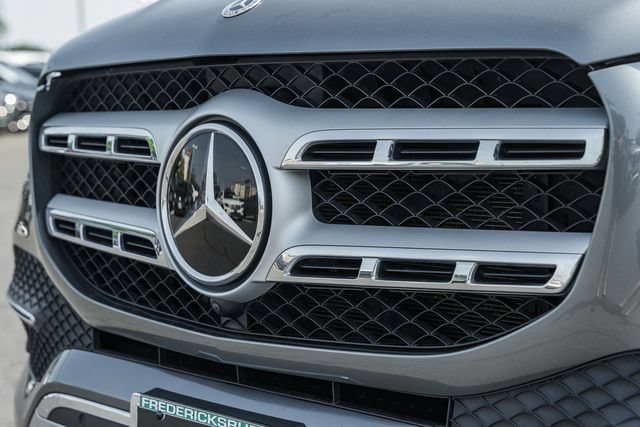 Used 2022 Mercedes-Benz GLS 450 4MATIC image 13