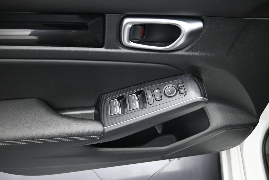 Used 2024 Honda Civic Sport Touring image 10
