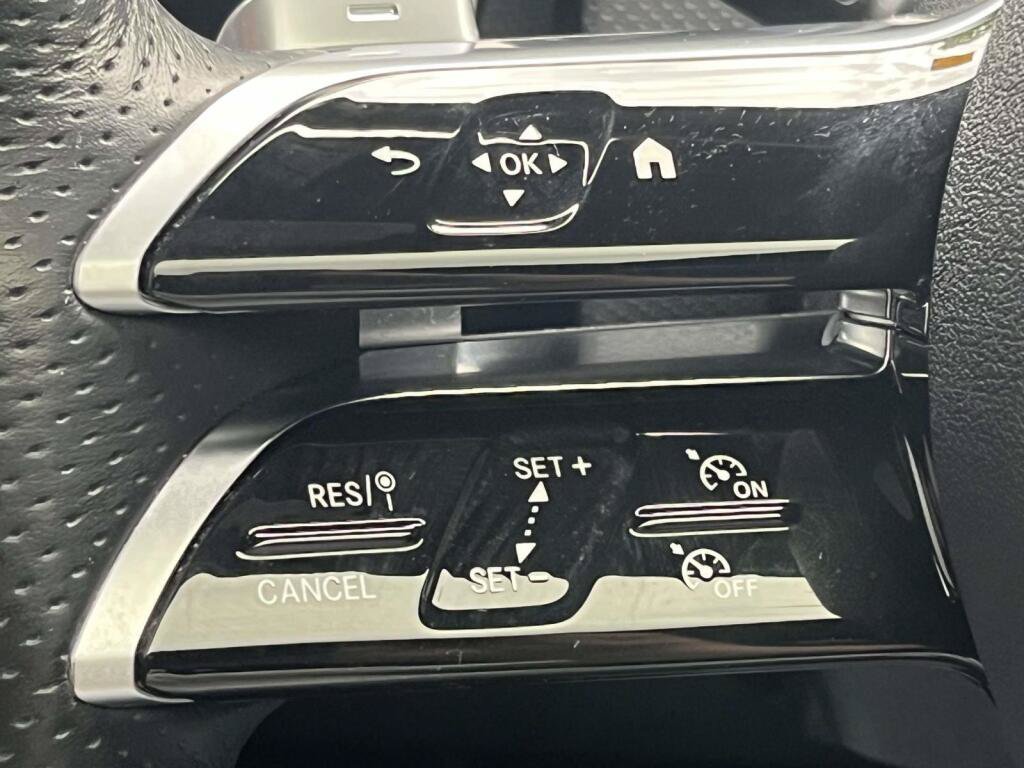 Certified 2024 Mercedes-Benz CLA 250 4MATIC image 34