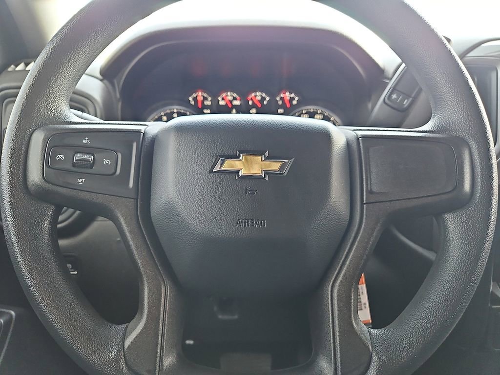 Used 2020 Chevrolet Silverado 1500 Custom w/ Custom Value Package RWD image 19