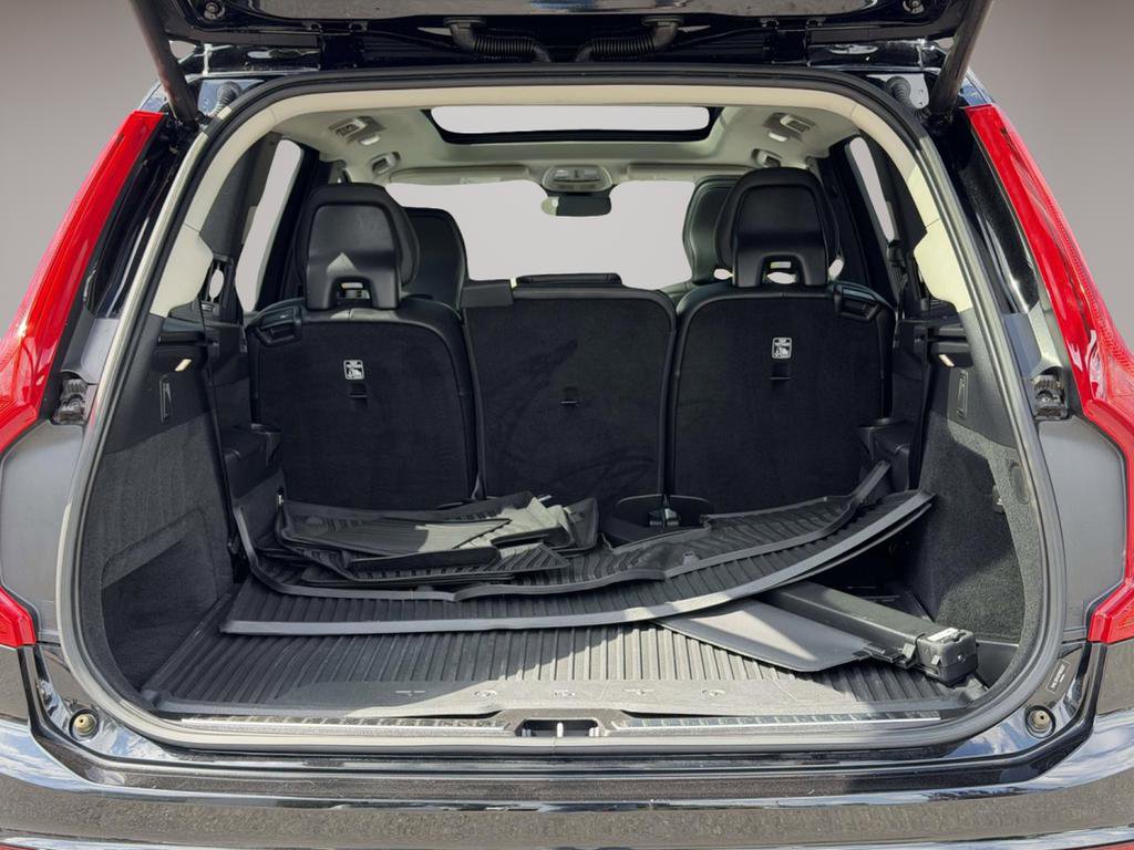 Used 2023 Volvo XC90 B5 Core w/ Climate Package AWD/4WD image 13