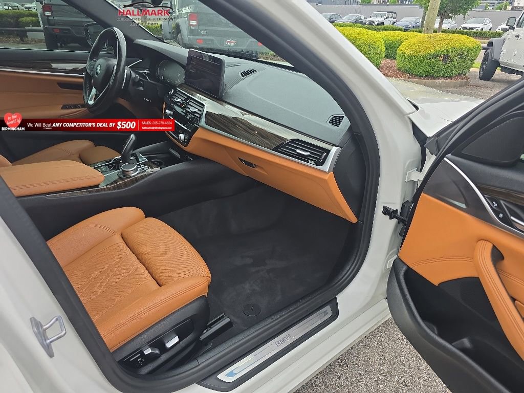 Used 2021 BMW 530i w/ Convenience Package RWD image 19