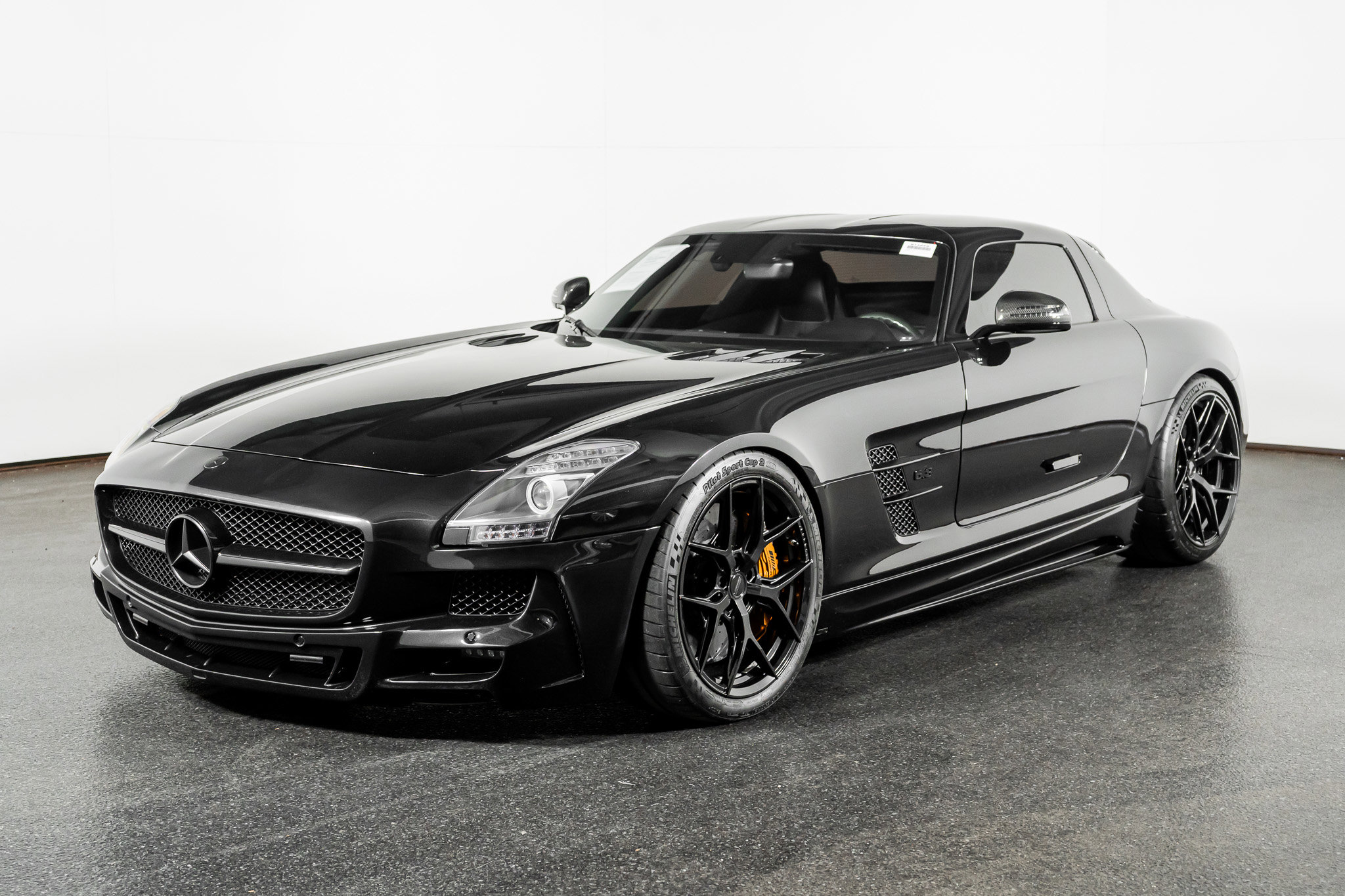 Used 2011 Mercedes-Benz SLS AMG Coupe image 15