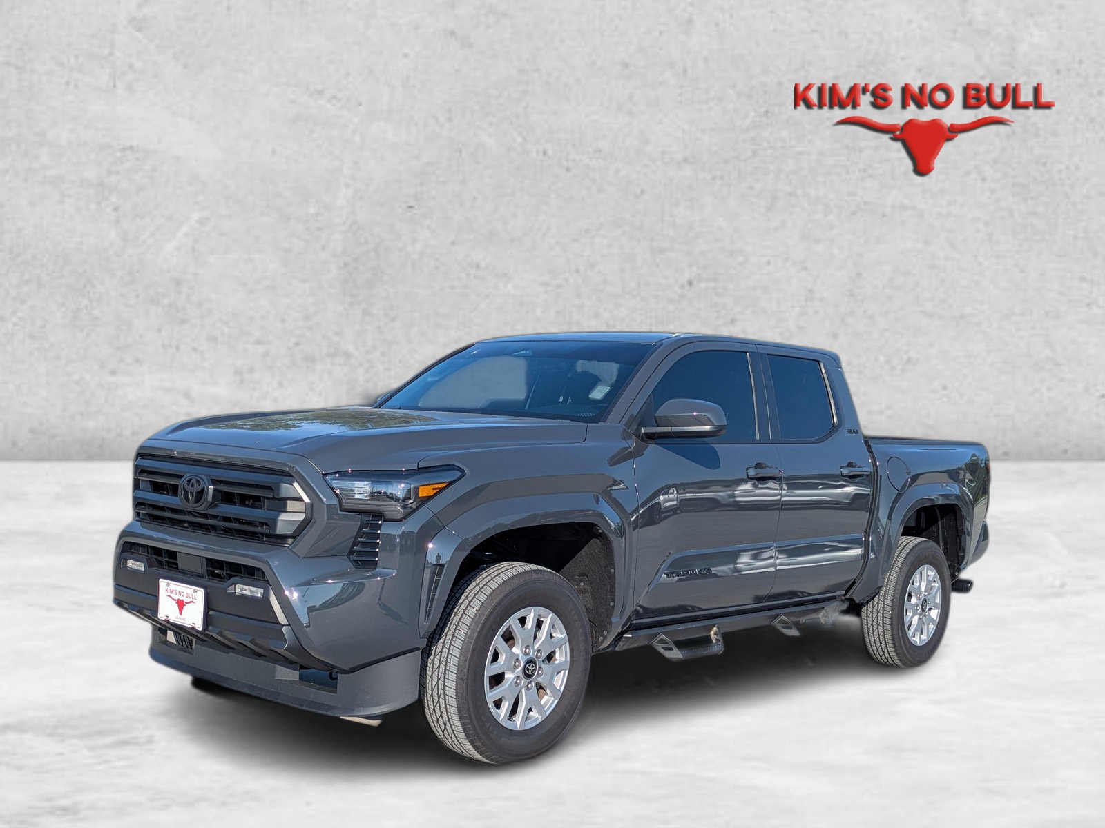 Certified 2025 Toyota Tacoma SR5 AWD/4WD image 1