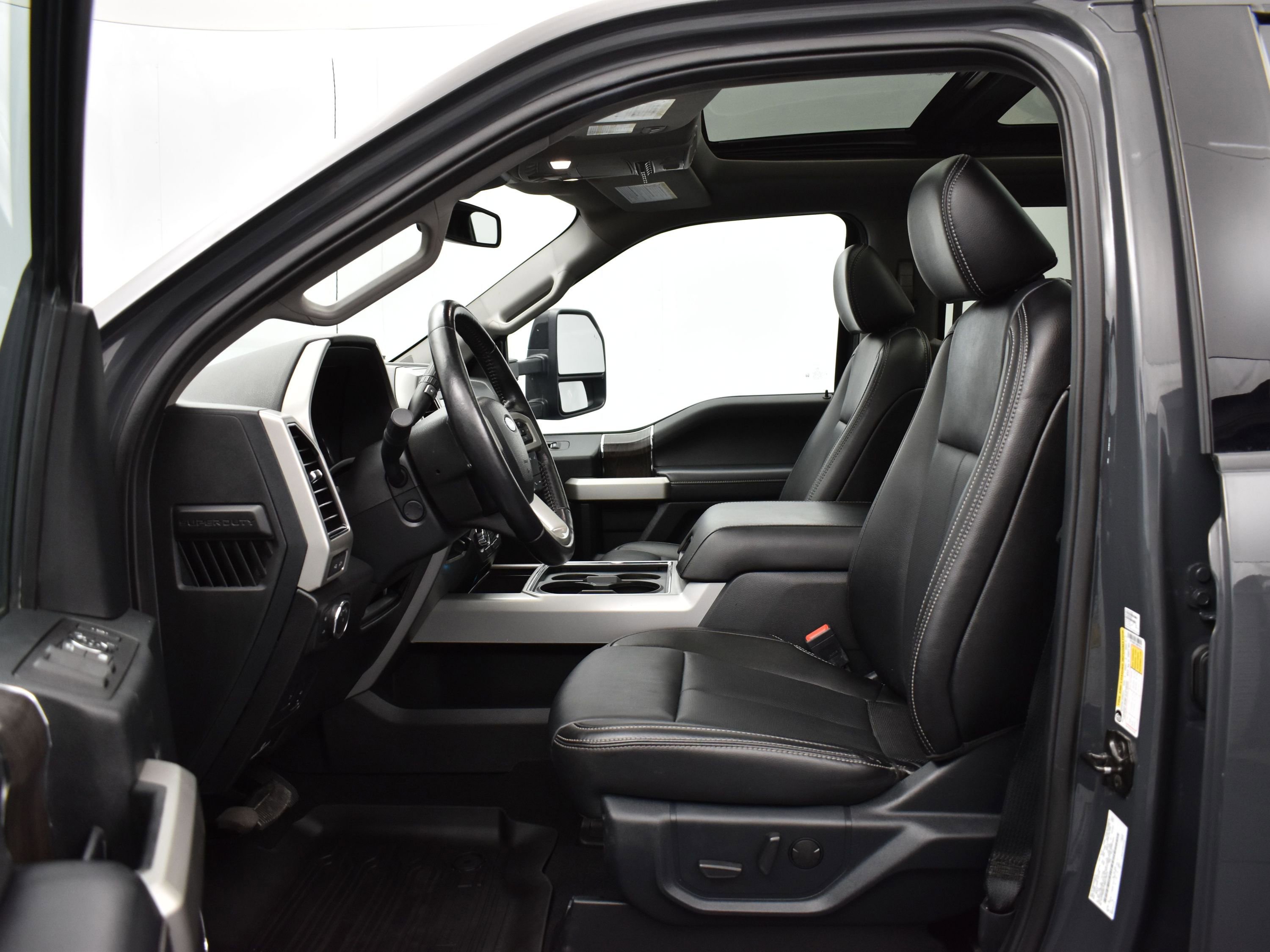 Used 2021 Ford F250 Lariat image 8