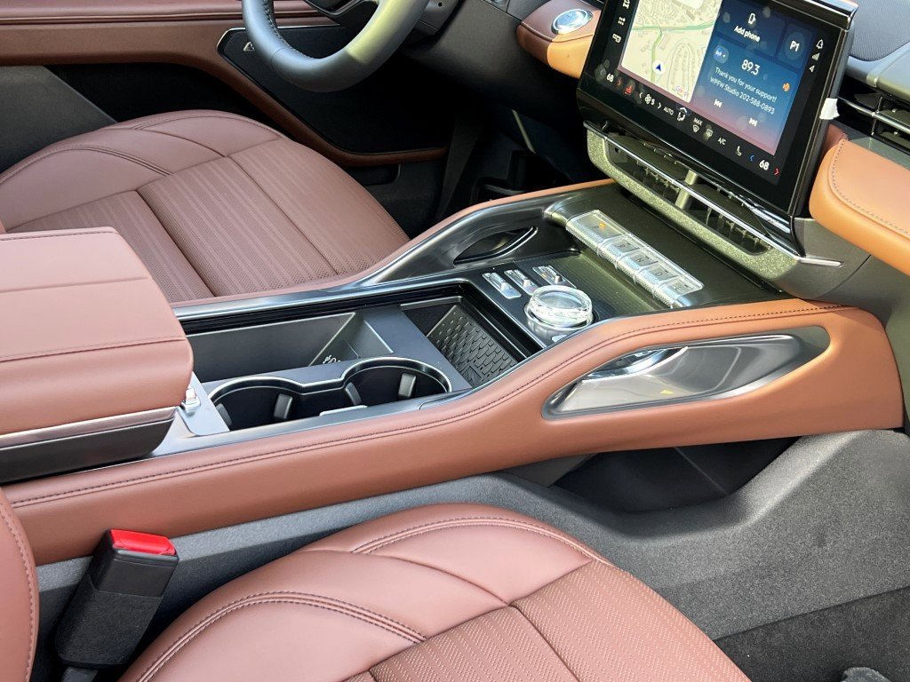 New 2026 Lincoln Nautilus Reserve w/ Jet Appearance Package image 10