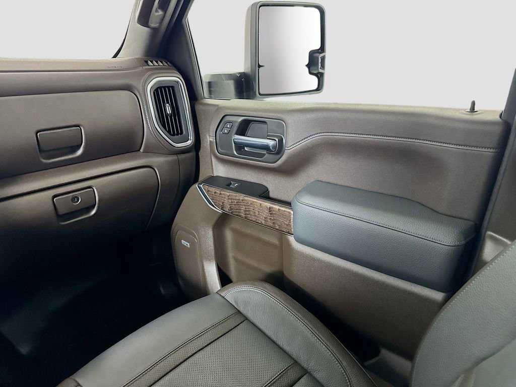 Used 2023 GMC Sierra 3500 Denali w/ Denali Ultimate Package image 22