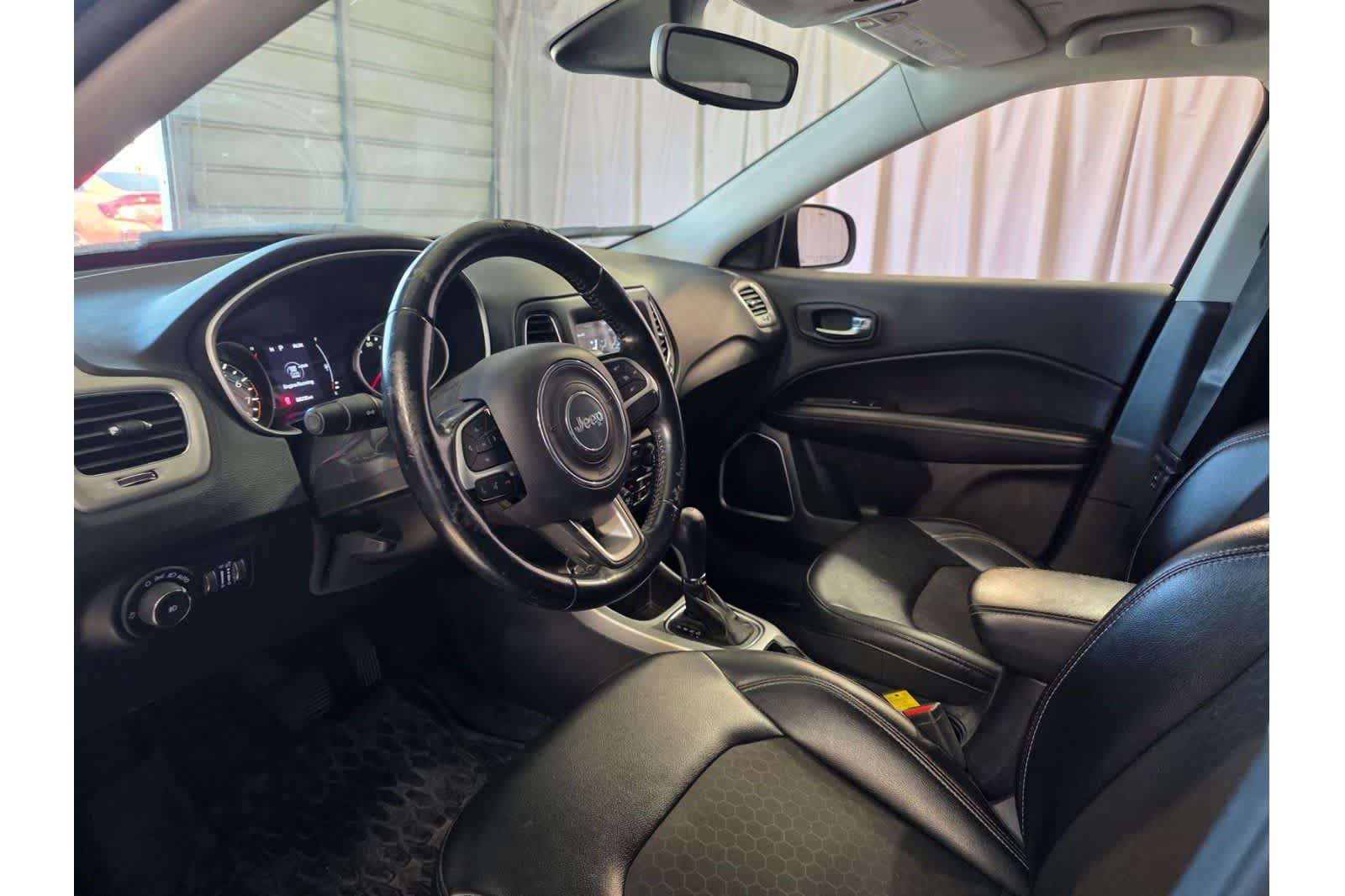 Used 2020 Jeep Compass Latitude FWD image 13